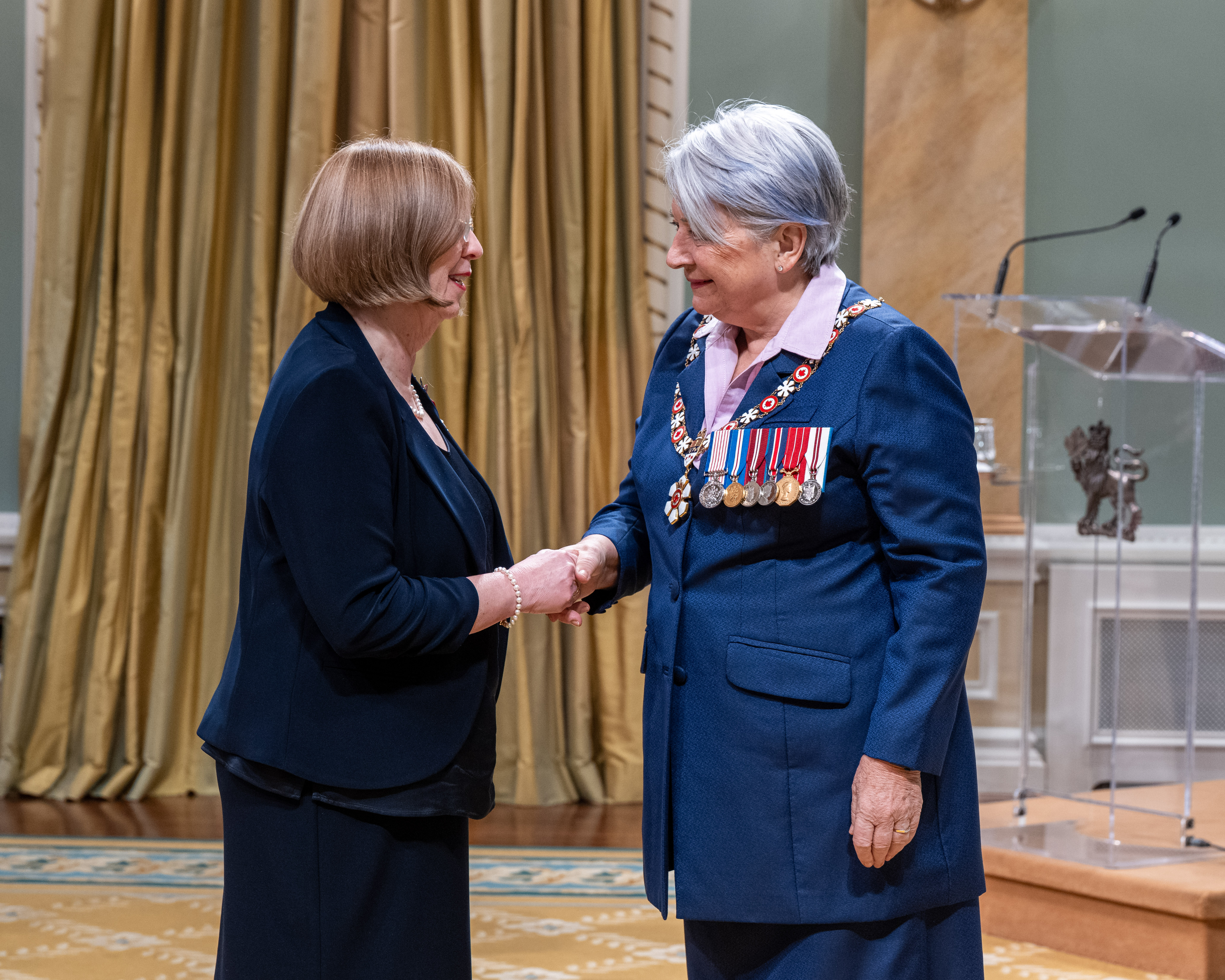 Dr. Bassett receives the Order of Canada from Governor General (photo 2 of 3)